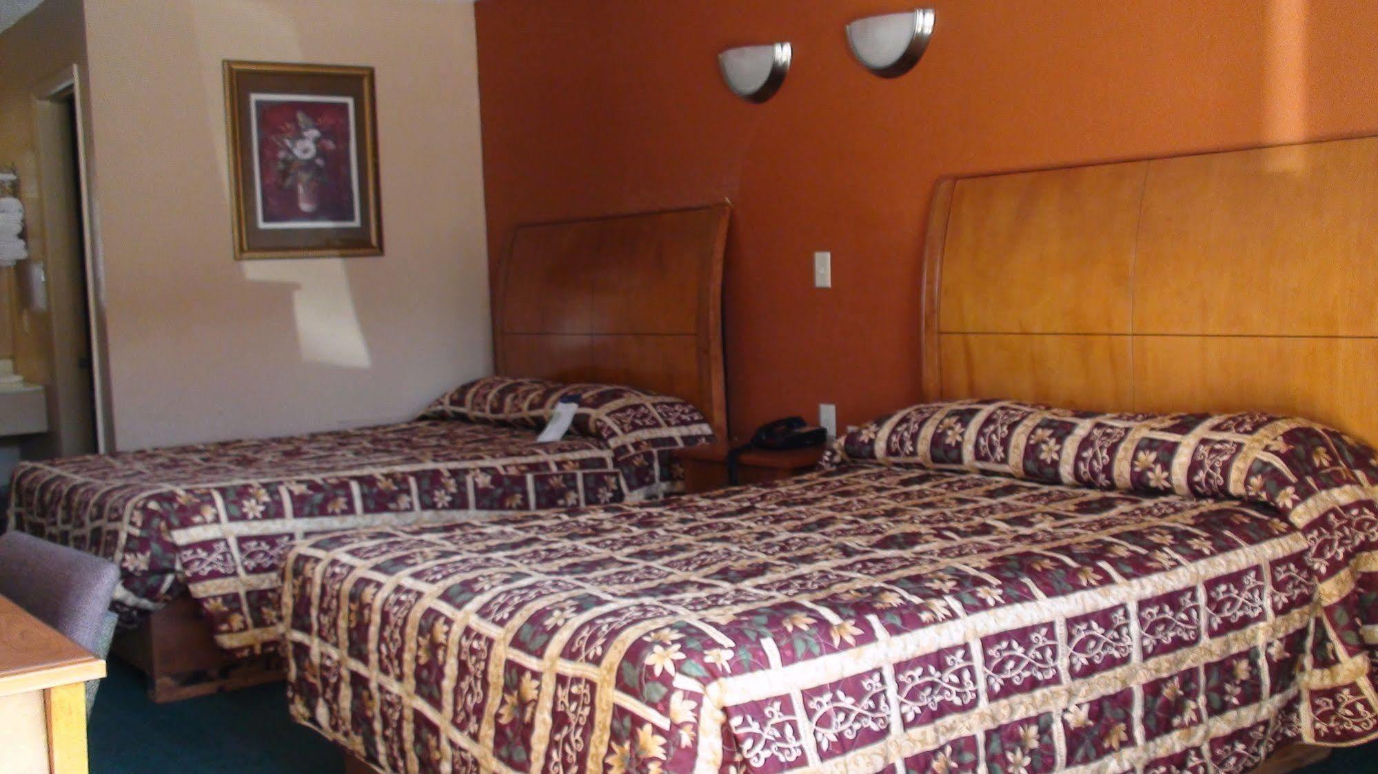 Oyo Hotel Groesbeck ภายนอก รูปภาพ